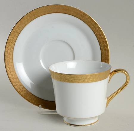 Regent Footed Cup & Saucer Set