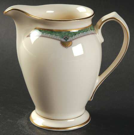 Regal Manor Creamer