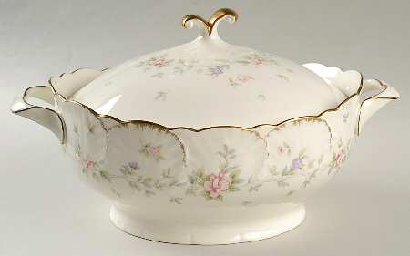 Remembrance Oval Covered Vegetable by Mikasa