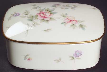 Remembrance Oblong Box & Lid