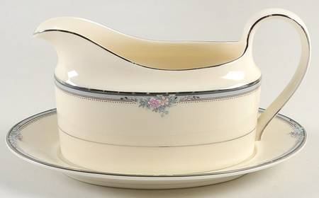 Regal Rose Gravy Boat & Underplate