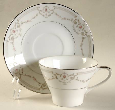 Revelry Flat Cup & Saucer Set