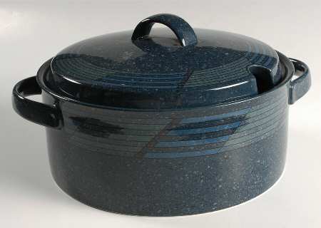 Rhythm and Blues 2 Qt Round Covered Casserole