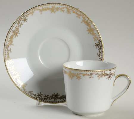 Richelieu Flat Cup & Saucer Set