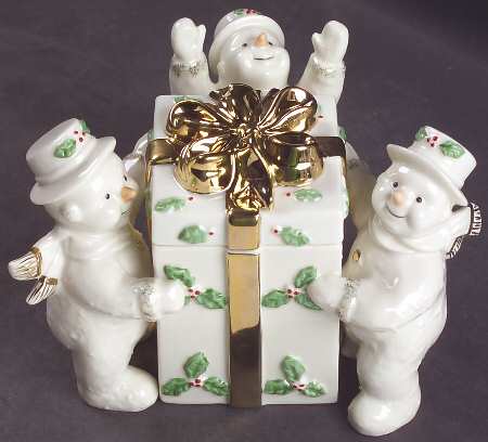Ribbon Holly Figural Covered Box with Hinged Lid by Mikasa