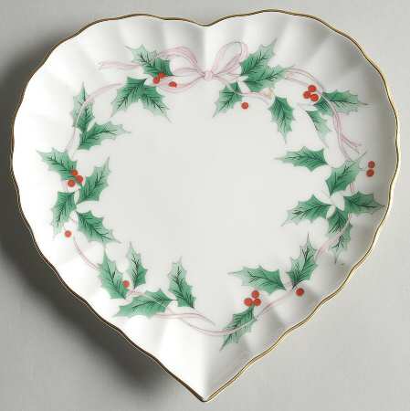 Ribbon Holly Tender Heart