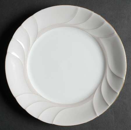 Rose Bisque Salad Plate