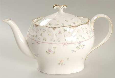 Royal Chalet Teapot & Lid