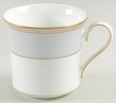 Royal Crest Flat Cup