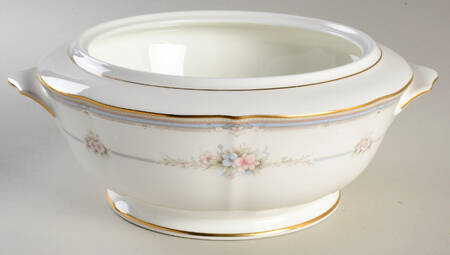 Romantic Garden 2 Qt Round Covered Casserole No Lid