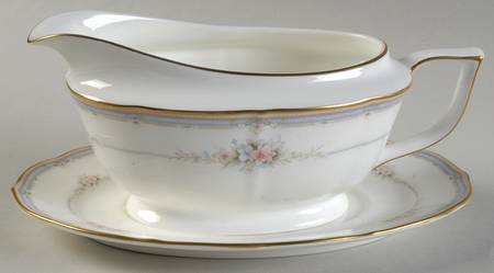 Romantic Garden Gravy Boat & Underplate