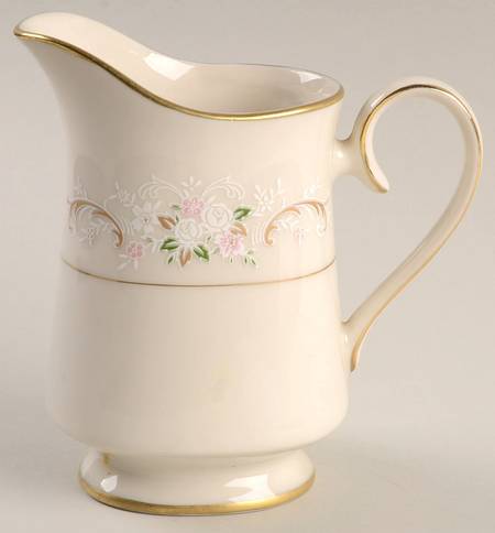 Romance Creamer