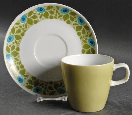 Rondo Flat Cup & Saucer Set