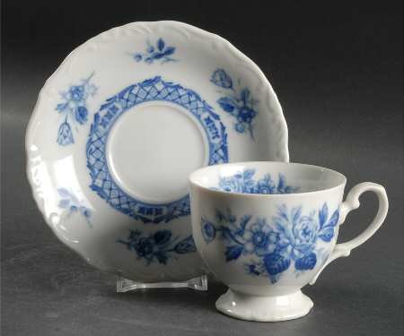 Rosalie Footed Cup & Saucer Set