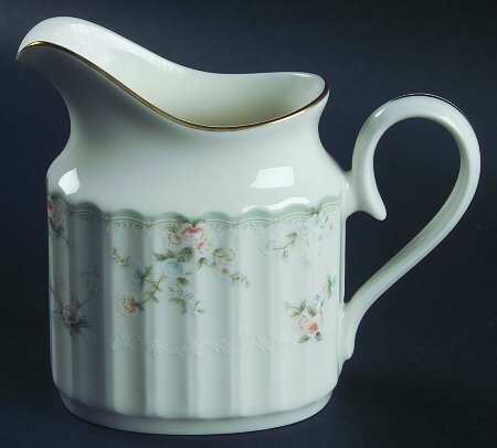 Roselle Creamer
