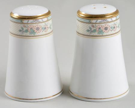 Roseville Salt & Pepper Set