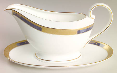 Royal Villa Gravy Boat & Underplate