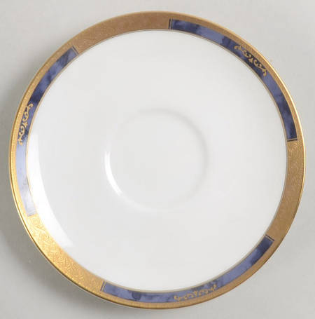 Royal Villa Saucer