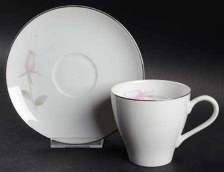 Roxane Flat Cup & Saucer Set