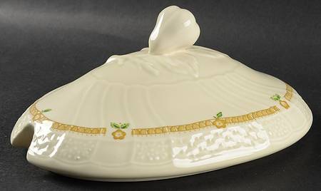 Royalty Lid for Oval Tureen