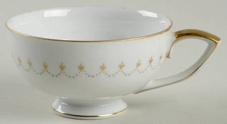 Royalty Footed Cup