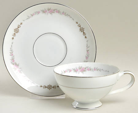 Sabrina Footed Cup & Saucer Set