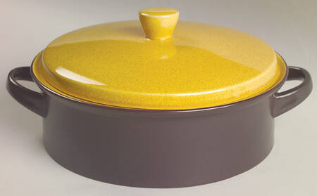 Saffron 2 Qt Round Covered Casserole