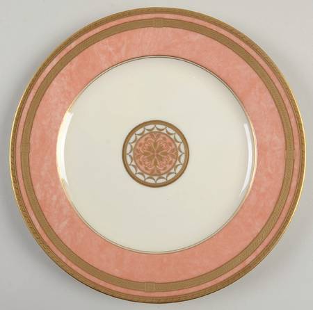 Salmon Florentine Salad Plate