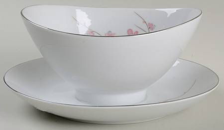 Sakura Gravy Boat with Attached Underplate