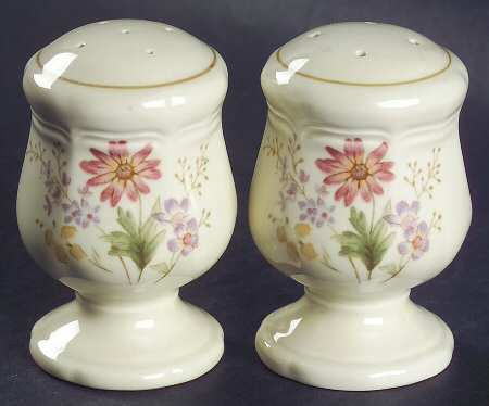 Salt & Pepper Set