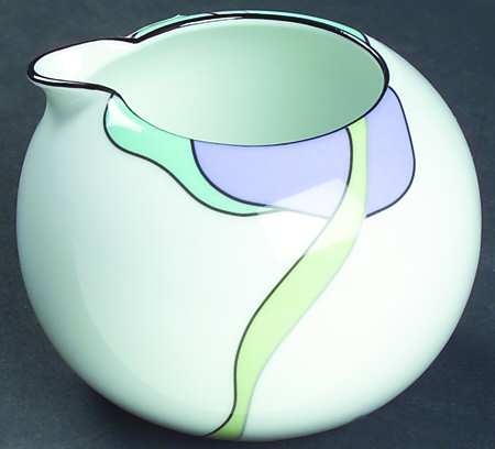 Sea Spray Gravy Boat with Attached Underplate