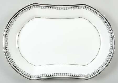 Seville (Black Border) 13" Oval Serving Platter