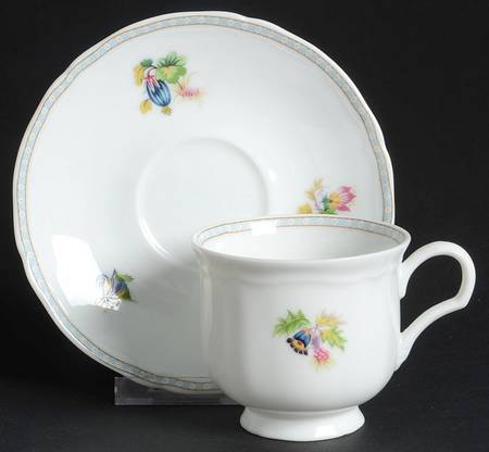 Shaughnessy Footed Cup & Saucer Set