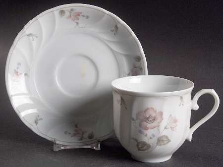 Shelburn Flat Cup & Saucer Set