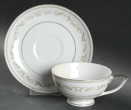 Shelley Footed Cup & Saucer Set