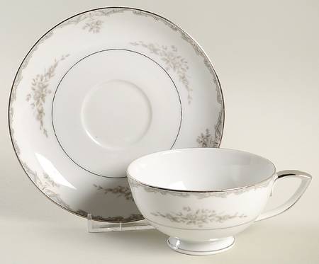 Sherwood Footed Cup & Saucer Set