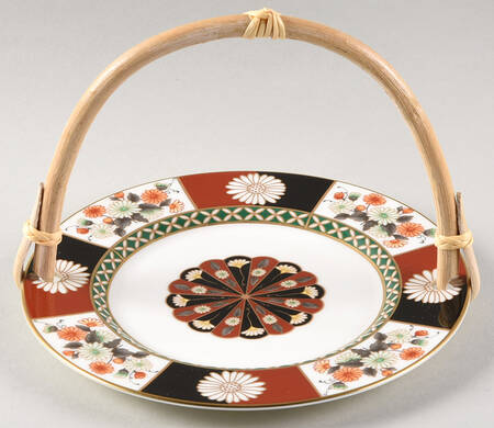 Shogun 5 3/8"-5 5/8" Bamboo Handled Serving Plate  HC