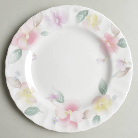 Silk Blossoms Salad Plate/Gravy Boat Stand by Mikasa