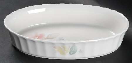 Silk Blossoms 10" Oval Baker