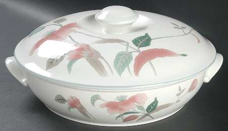Silk Flowers 2 Qt Round Covered Casserole