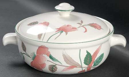 Silk Flowers 1.25 Qt Round Covered Casserole