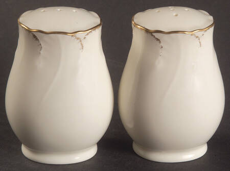 Simply Gold Salt & Pepper Set