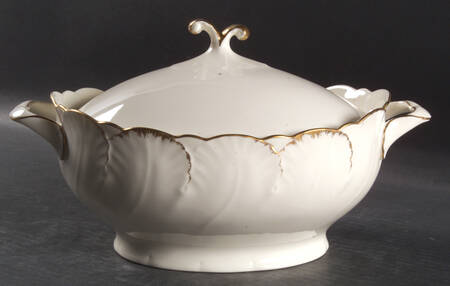 Simply Gold Oval Covered Vegetable