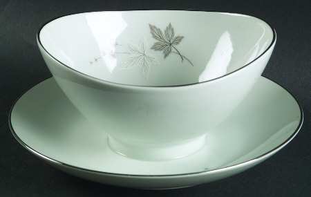 Silver Maple Gravy Boat with Attached Underplate