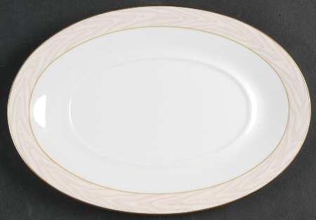 Silk Moire Underplate for Gravy Boat