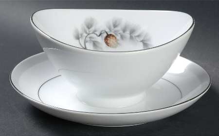 Silver Pine Gravy Boat with Attached Underplate