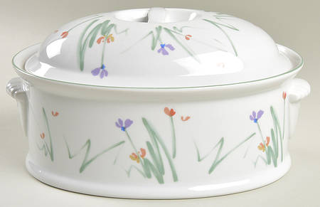 Sketch Book 2.25 Quart Oval Covered Casserole