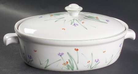 Sketch Book 2.25 Quart Oval Covered Casserole