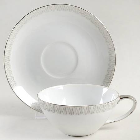 Smart Set Flat Cup & Saucer Set