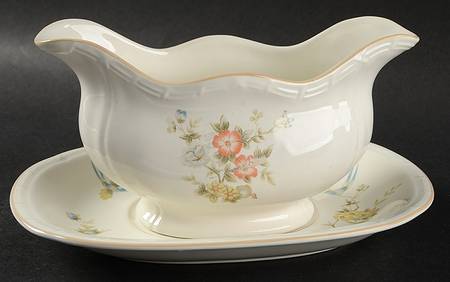 Southern Belle Gravy Boat & Underplate